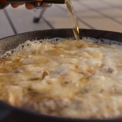 Camembert, Brie und Weißbierfondue