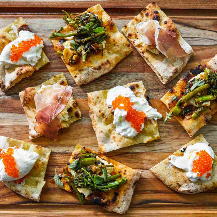 Pizza-Crostini mit Ricotta und mariniertem Broccolini