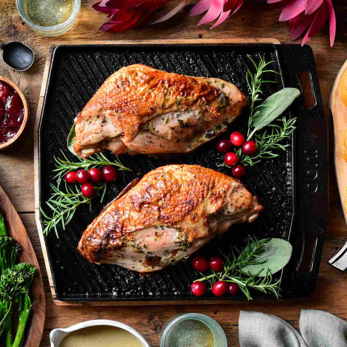 Im Holzofen gebratene Truthahnbrust mit Ingwer-Jalapeño-Cranberry-Sauce