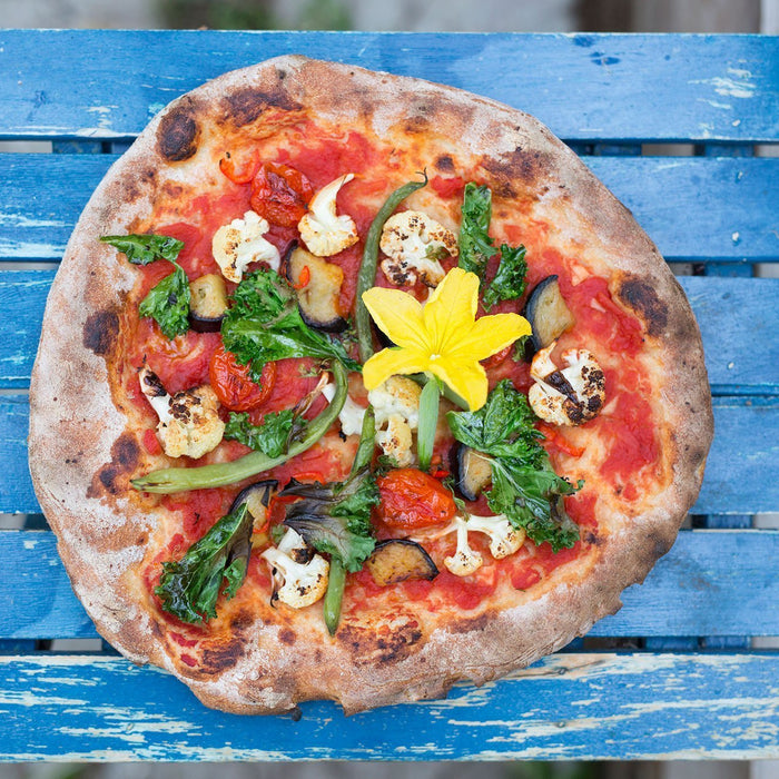 Grünkohl, grüne Bohnen, Aubergine und Blumenkohl Pizza