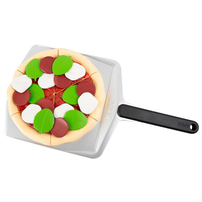 Casdon Ooni Toy Pizza Oven - Ooni United Kingdom | Klicke auf dieses Bild, um den Galeriemodus des Produkts zu öffnen. Der Produktbild-Galeriemodus ermöglicht es dir, die Bilder zu vergrößern.