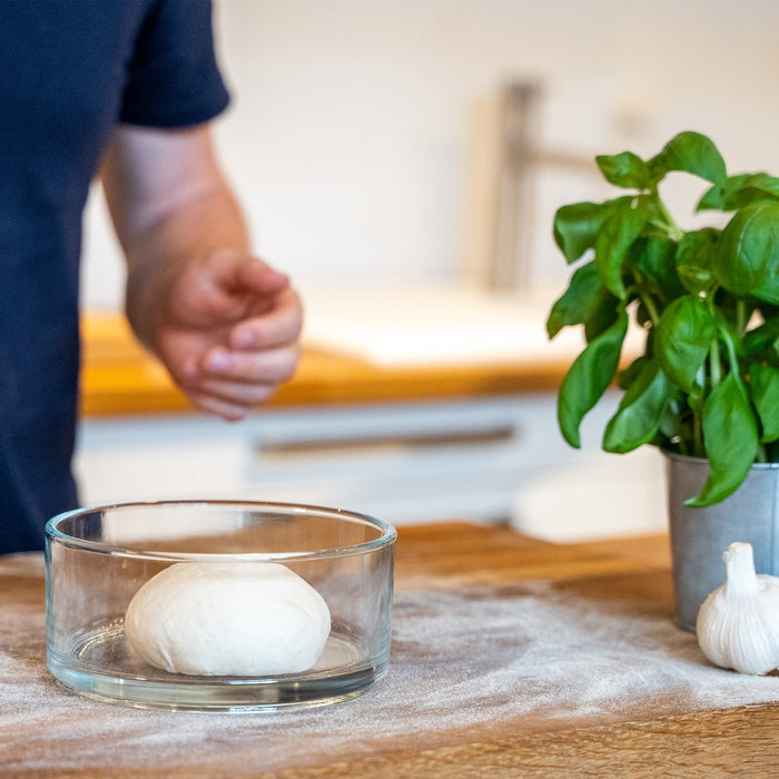 Ooni Stack Bowl Lifestyle DE 1 | Klicke auf dieses Bild, um den Galeriemodus des Produkts zu öffnen. Der Produktbild-Galeriemodus ermöglicht es dir, die Bilder zu vergrößern.